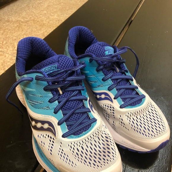 Saucony Ride 10 Running Shoes - Picture 2 of 2